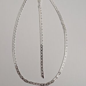 Elegant Silver Chain Necklace